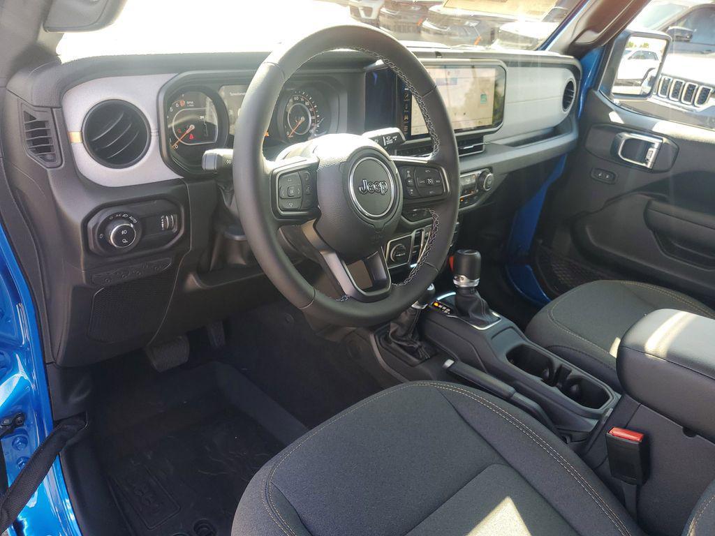 new 2025 Jeep Gladiator car, priced at $39,989