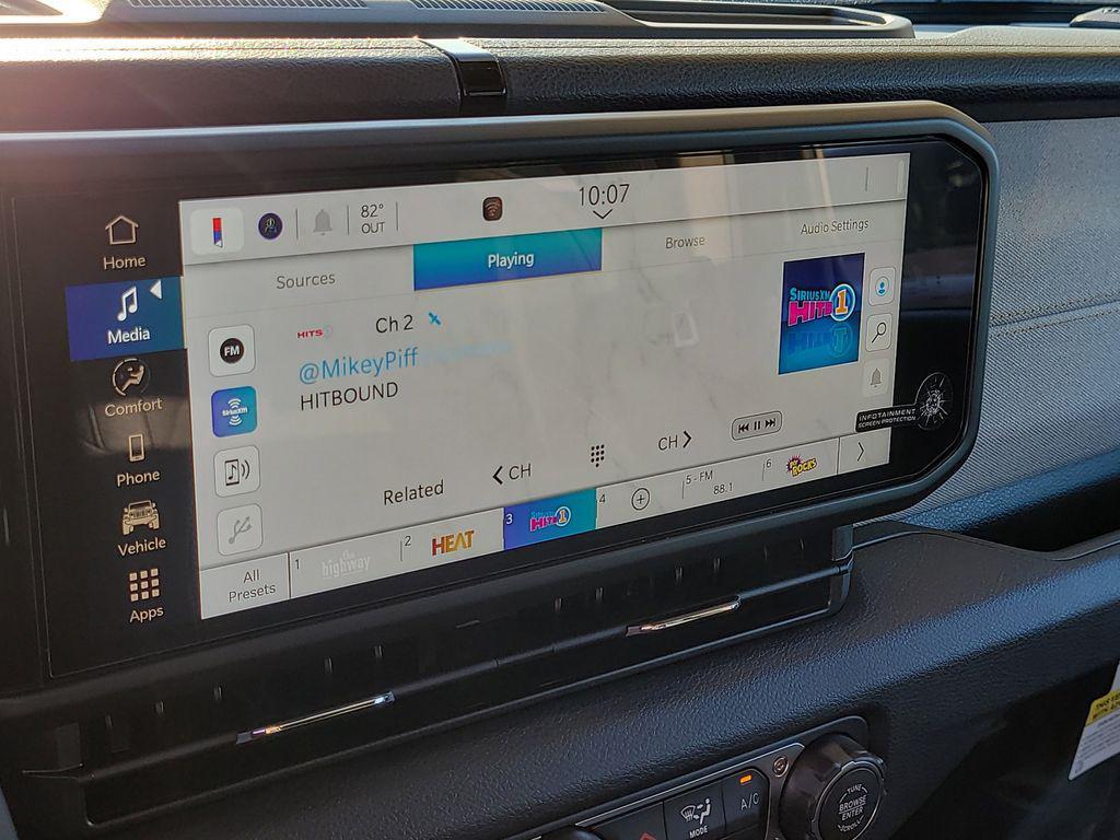 new 2025 Jeep Gladiator car, priced at $41,055