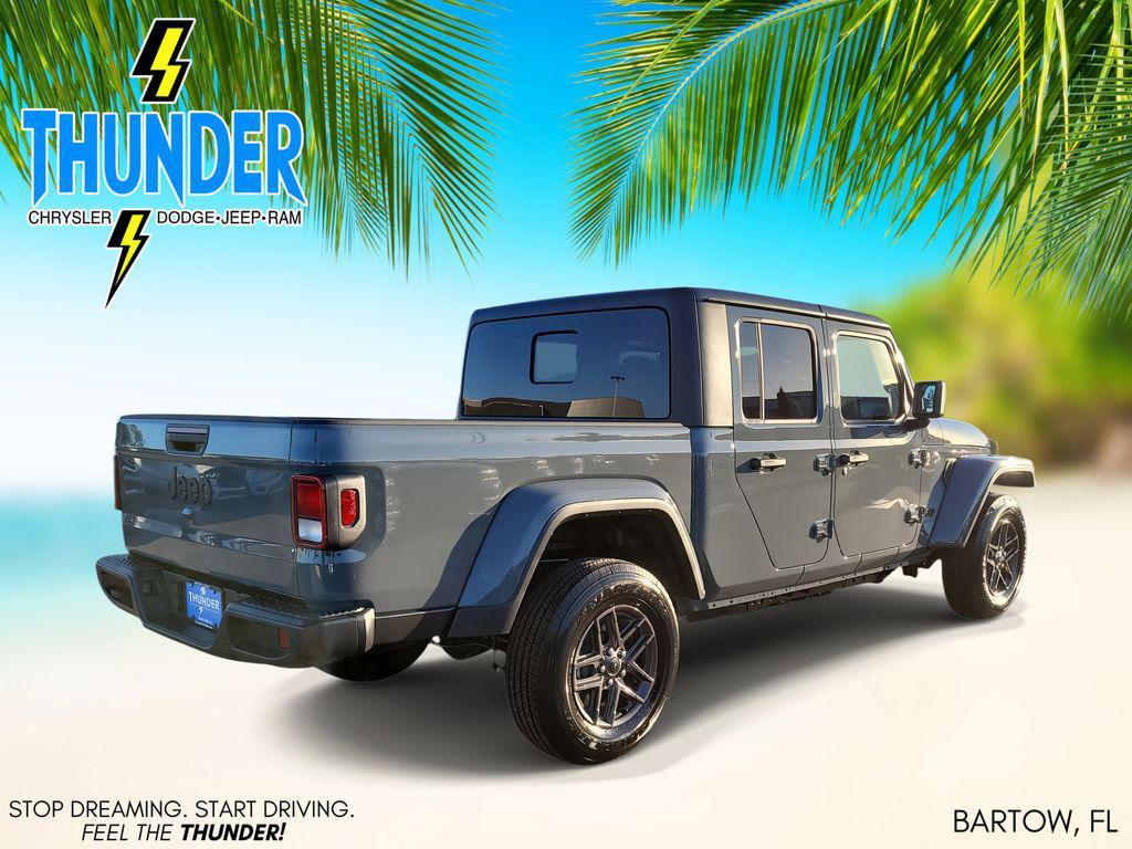 new 2025 Jeep Gladiator car, priced at $41,055