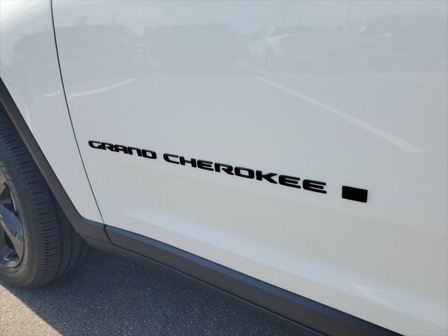 new 2024 Jeep Grand Cherokee L car, priced at $42,626