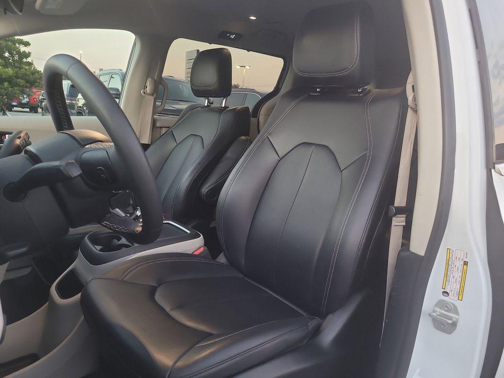 used 2024 Chrysler Pacifica car, priced at $30,110