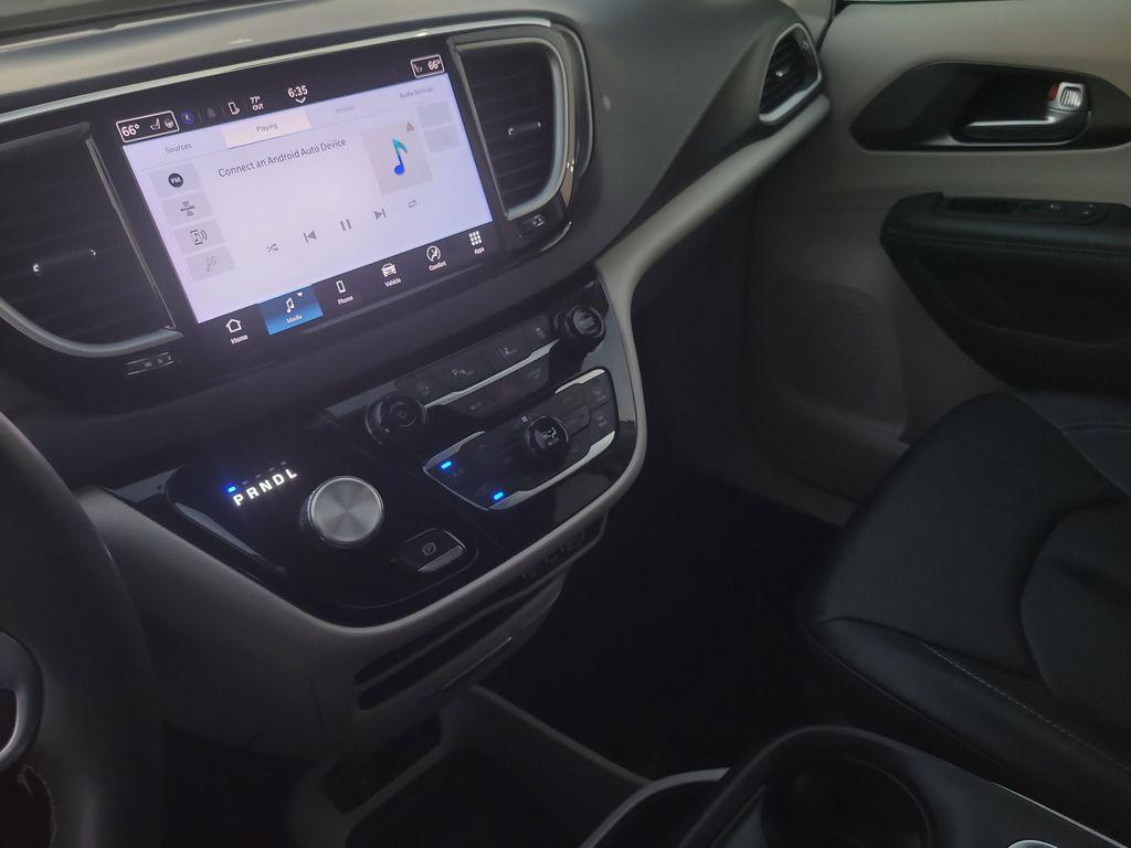 used 2024 Chrysler Pacifica car, priced at $30,110