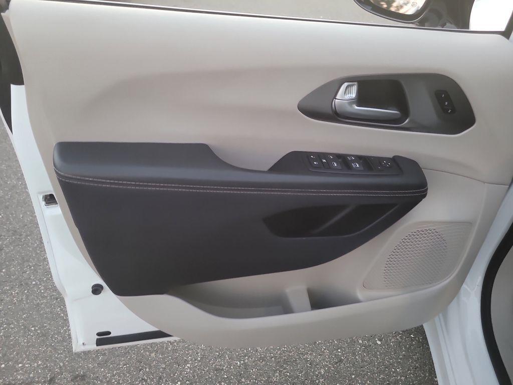 used 2024 Chrysler Pacifica car, priced at $30,110