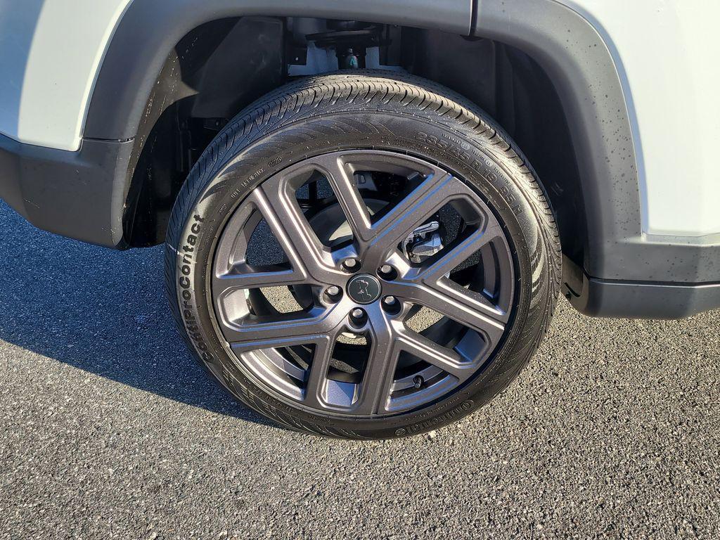 new 2026 Jeep Compass car, priced at $35,209