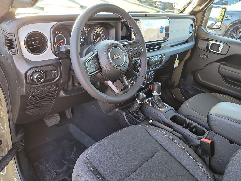 new 2025 Jeep Gladiator car, priced at $40,572