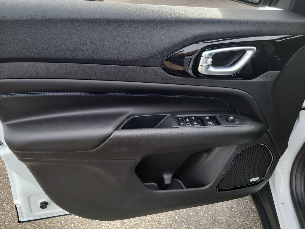 new 2025 Jeep Compass car, priced at $30,488