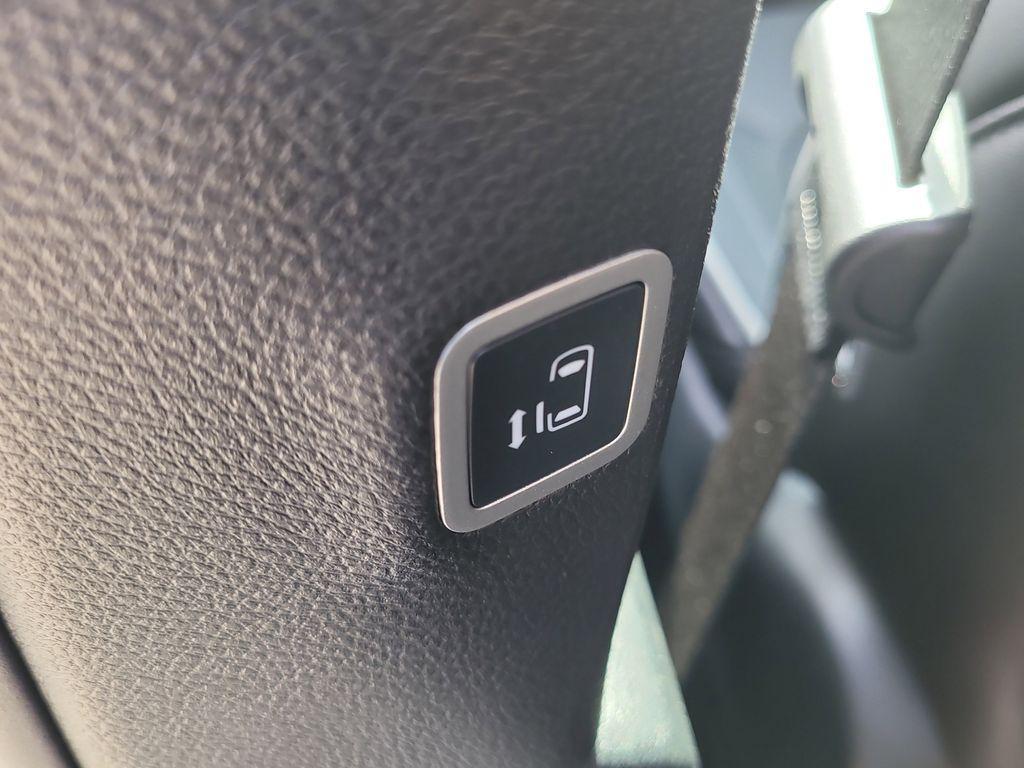 new 2026 Chrysler Pacifica car, priced at $50,617