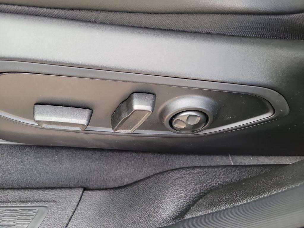 new 2025 Jeep Grand Cherokee L car, priced at $37,909