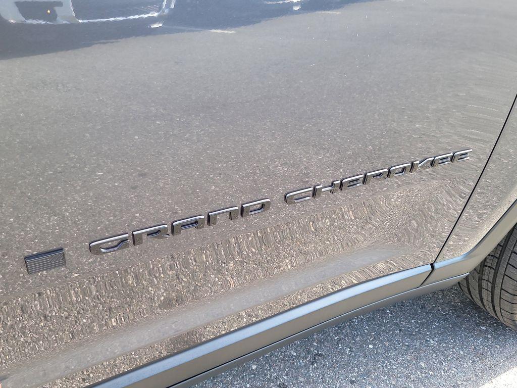 new 2025 Jeep Grand Cherokee L car, priced at $37,909