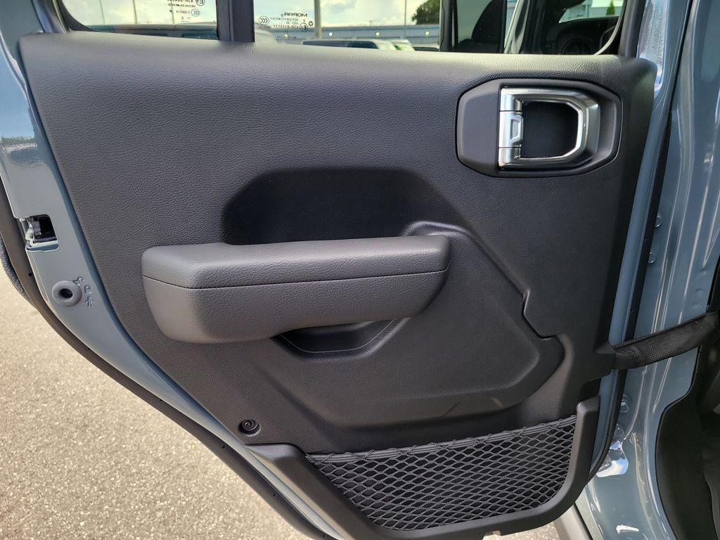 new 2025 Jeep Wrangler car, priced at $54,989