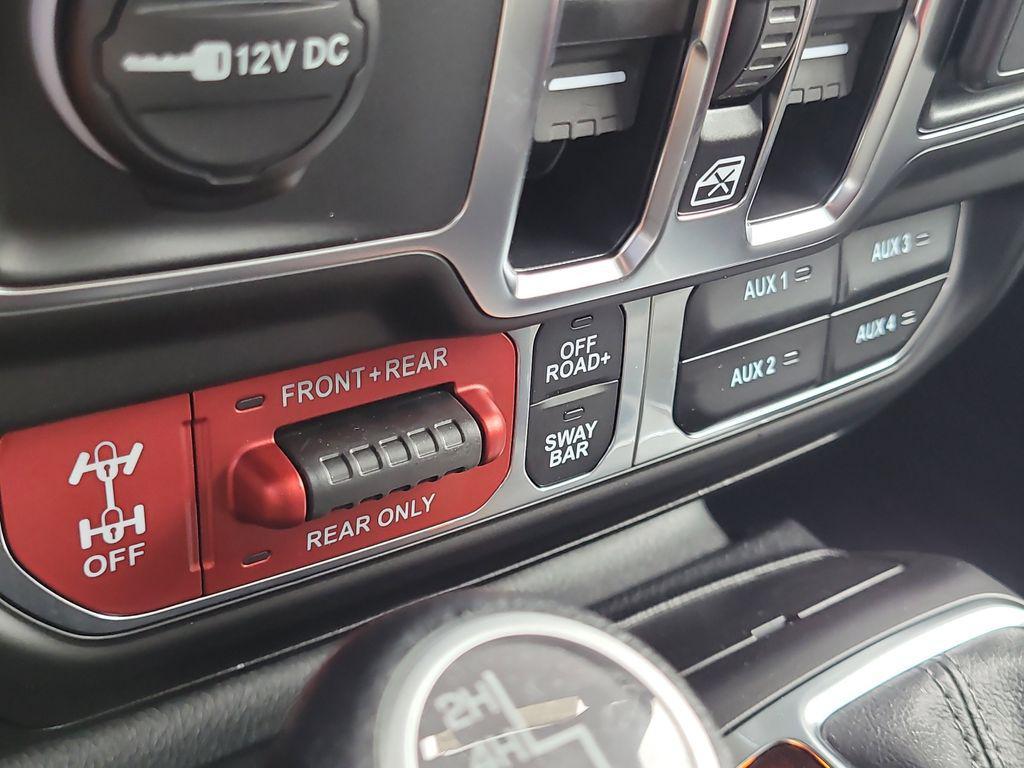 new 2025 Jeep Wrangler car, priced at $54,989