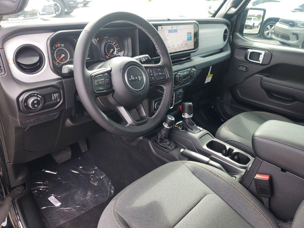 new 2025 Jeep Gladiator car, priced at $38,989