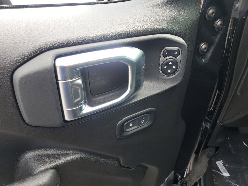 new 2025 Jeep Gladiator car, priced at $38,989