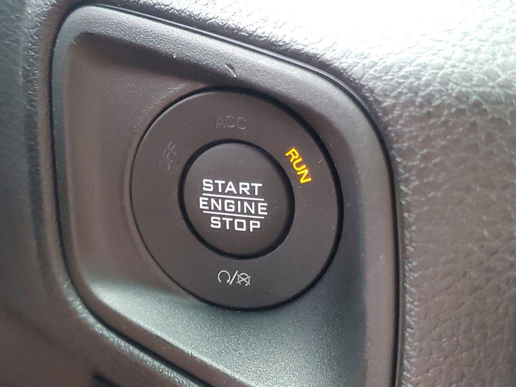 new 2025 Jeep Gladiator car, priced at $38,989