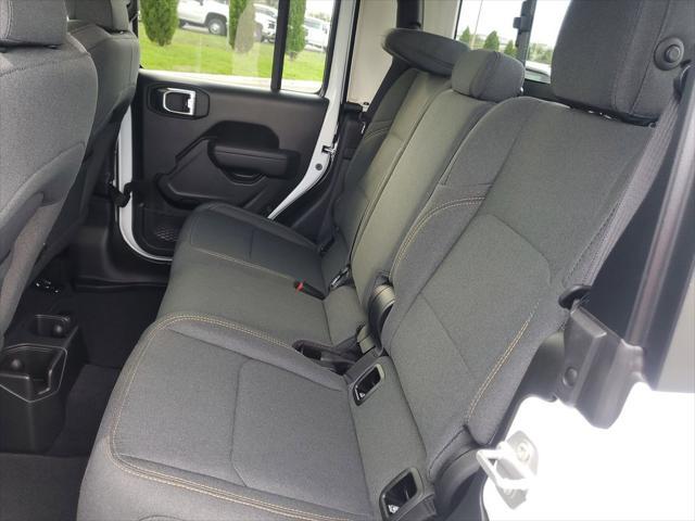 new 2025 Jeep Gladiator car, priced at $42,290