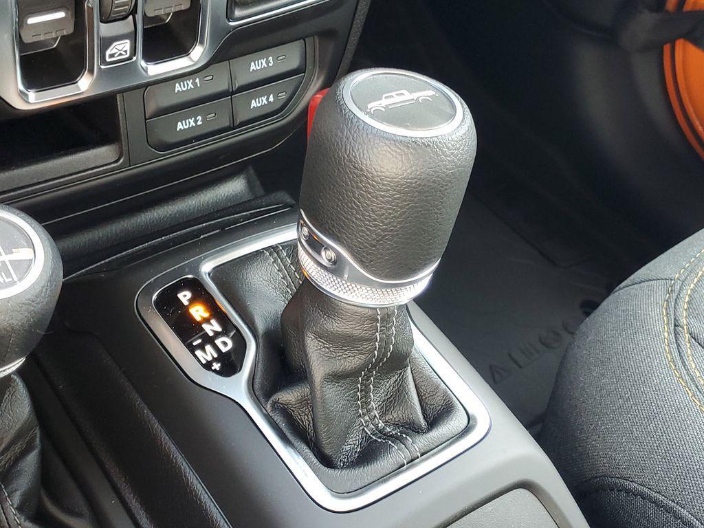 new 2025 Jeep Gladiator car, priced at $38,704