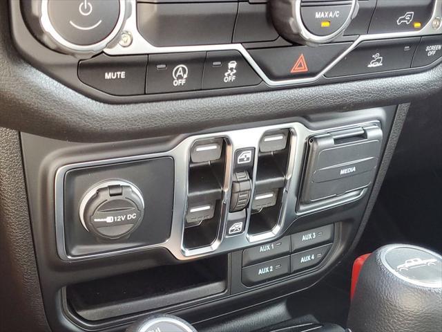 new 2025 Jeep Gladiator car, priced at $41,916