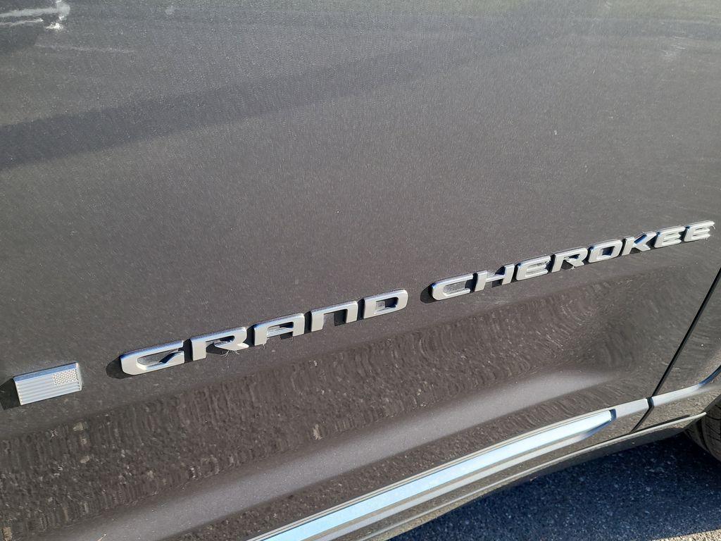 used 2022 Jeep Grand Cherokee car, priced at $32,865