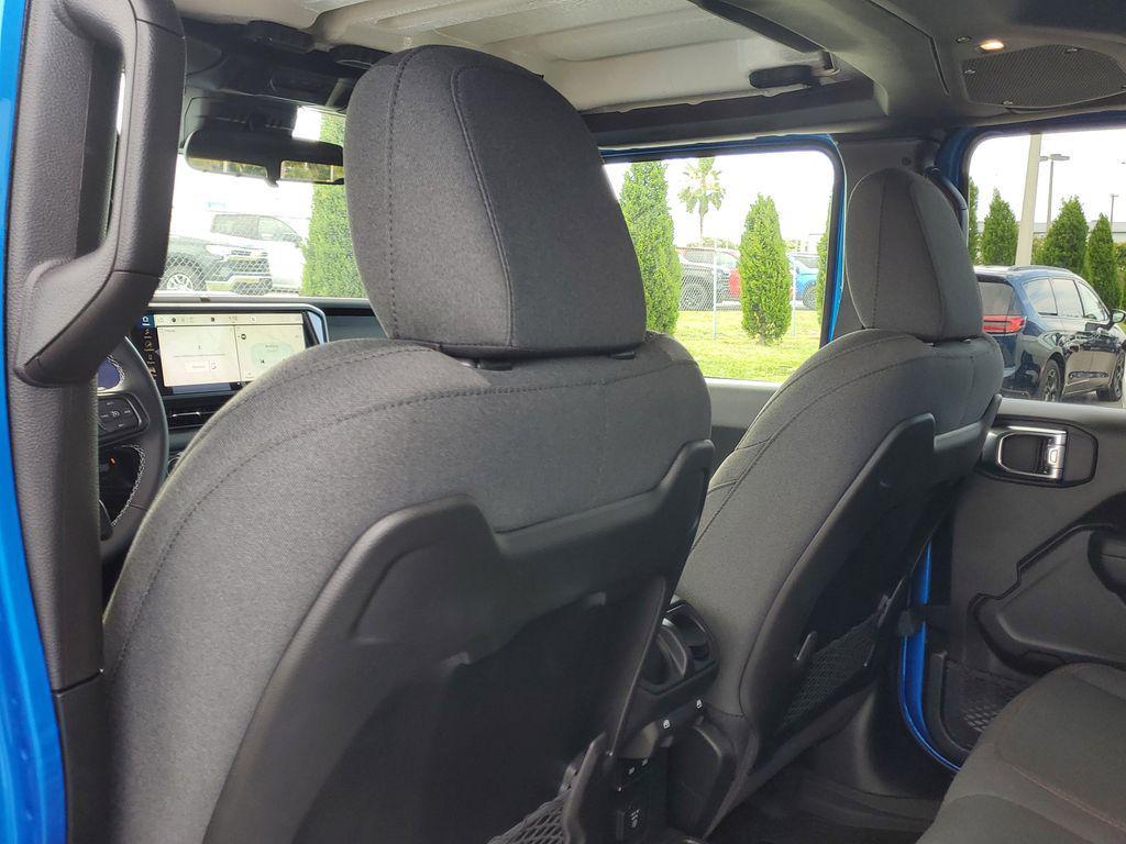 new 2025 Jeep Gladiator car, priced at $50,555