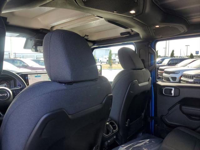 new 2025 Jeep Gladiator car, priced at $47,222