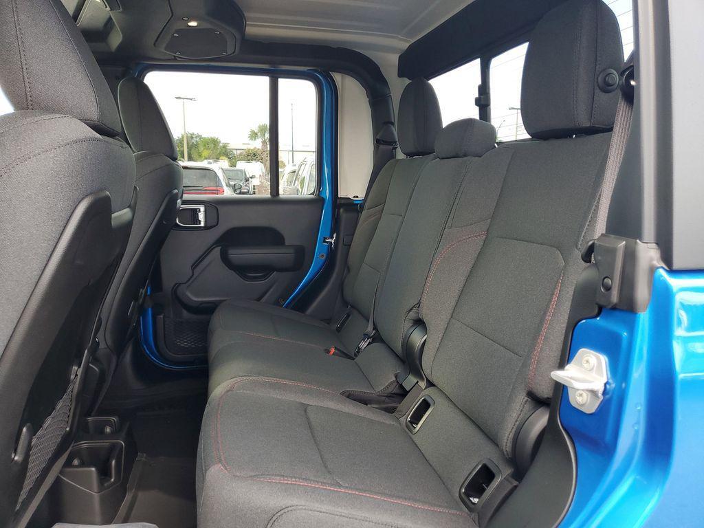 new 2025 Jeep Gladiator car, priced at $50,555