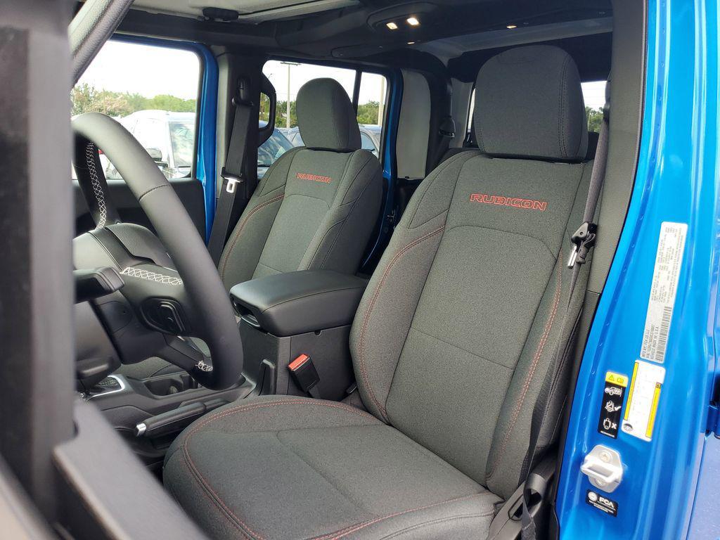 new 2025 Jeep Gladiator car, priced at $50,555