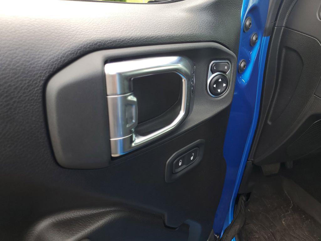 new 2025 Jeep Gladiator car, priced at $50,555