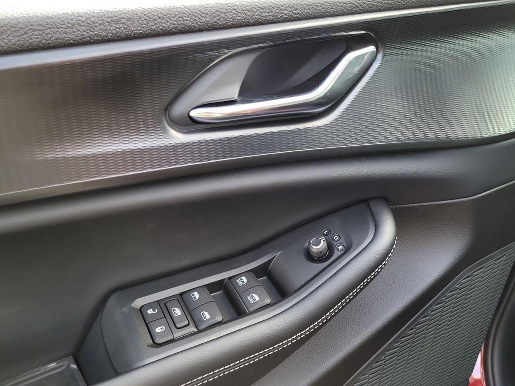 new 2025 Jeep Grand Cherokee L car, priced at $39,668