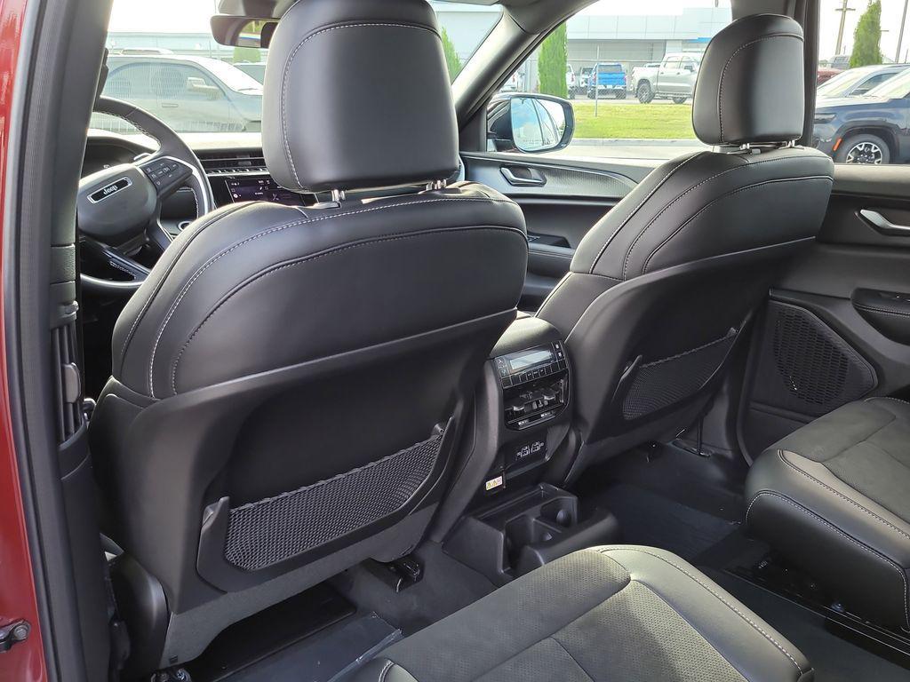 new 2025 Jeep Grand Cherokee L car, priced at $39,668