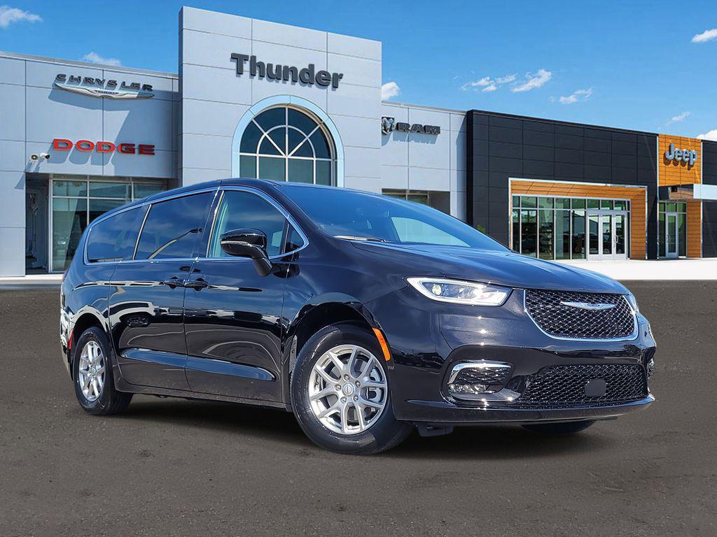 new 2025 Chrysler Pacifica car, priced at $37,778