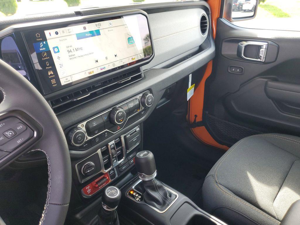 new 2025 Jeep Wrangler car, priced at $42,989