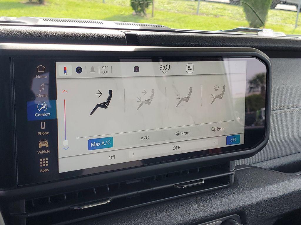 new 2025 Jeep Wrangler car, priced at $42,989