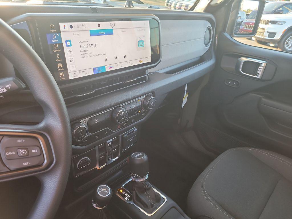 new 2026 Jeep Wrangler car, priced at $38,698