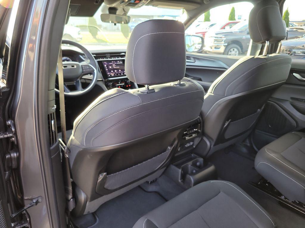 new 2025 Jeep Grand Cherokee L car, priced at $35,633