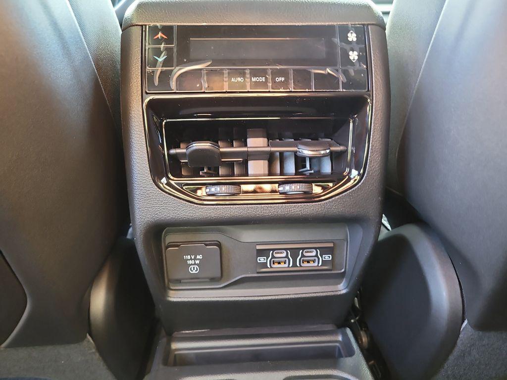 new 2025 Jeep Grand Cherokee L car, priced at $35,633