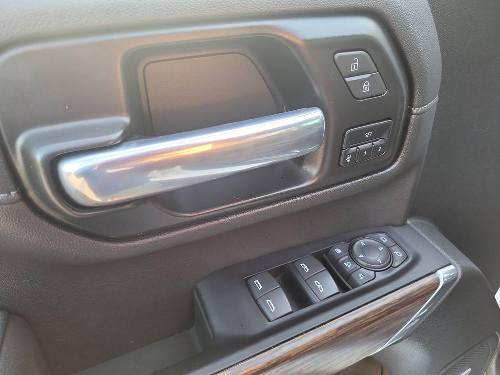 used 2022 Chevrolet Silverado 2500 car, priced at $60,856