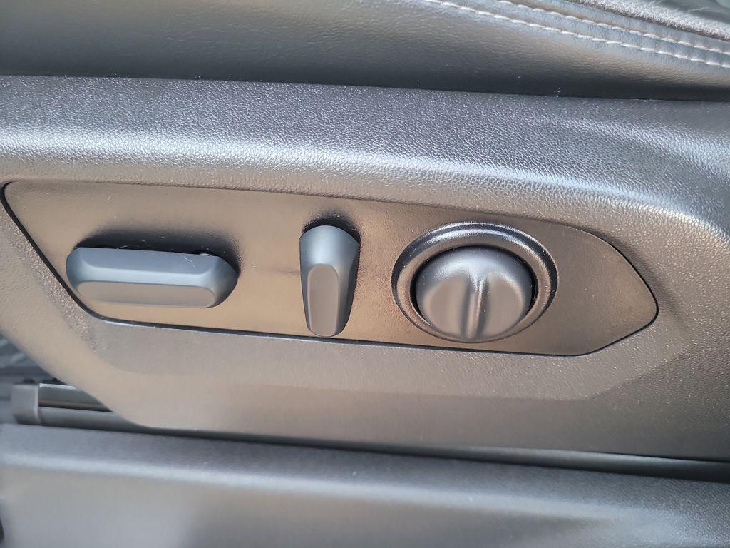 used 2022 Chevrolet Silverado 2500 car, priced at $60,856