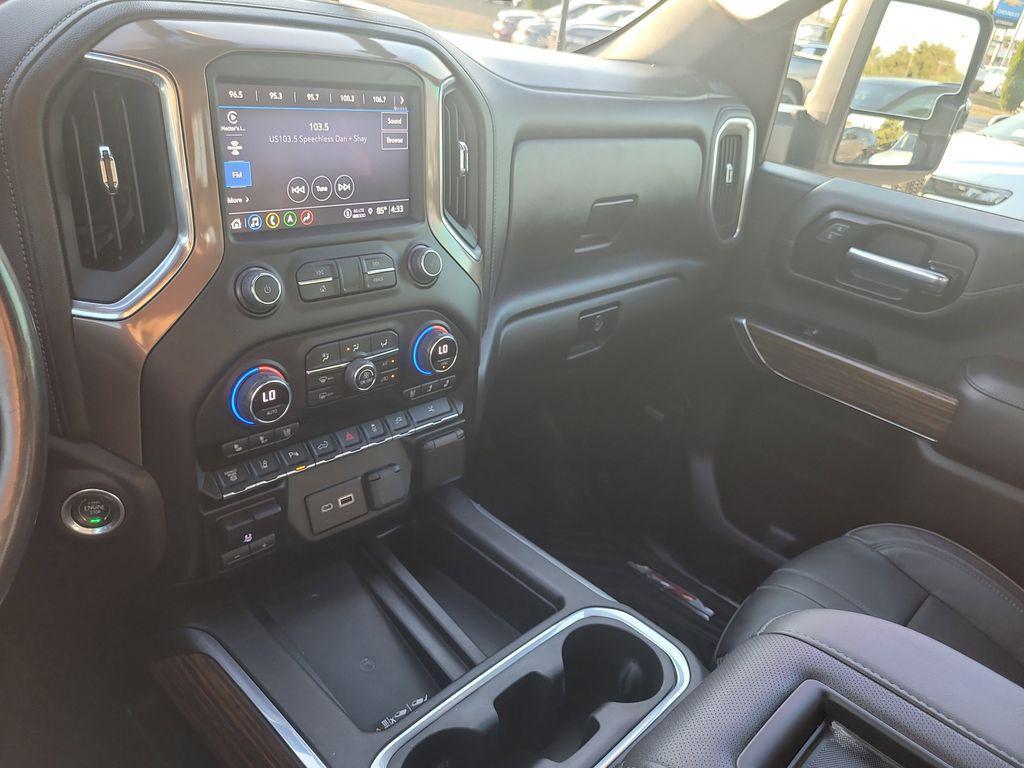 used 2022 Chevrolet Silverado 2500 car, priced at $60,856