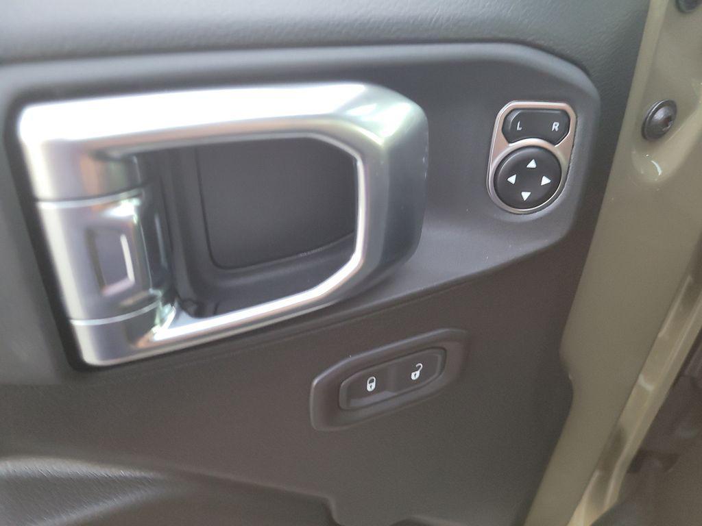 new 2026 Jeep Gladiator car, priced at $48,590