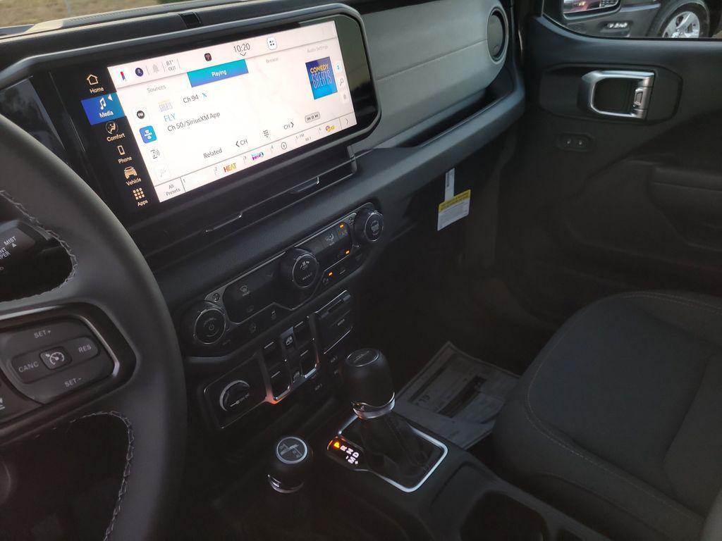 new 2026 Jeep Gladiator car, priced at $48,590