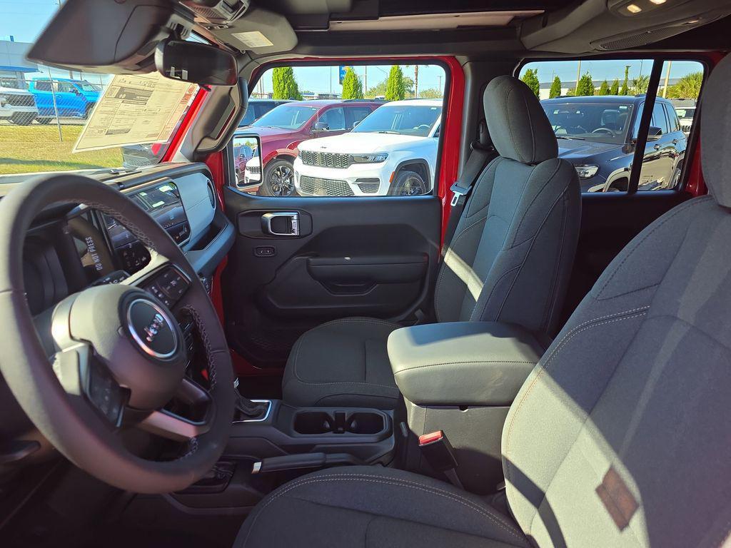 new 2026 Jeep Wrangler car, priced at $46,733