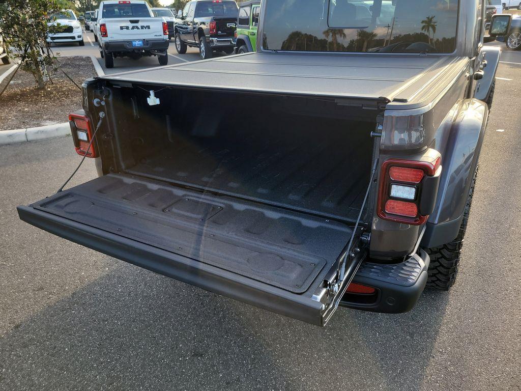 new 2026 Jeep Gladiator car, priced at $61,819