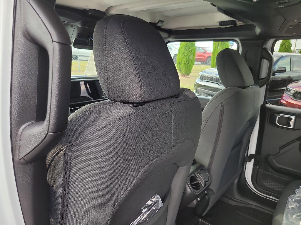 new 2026 Jeep Wrangler car, priced at $43,184