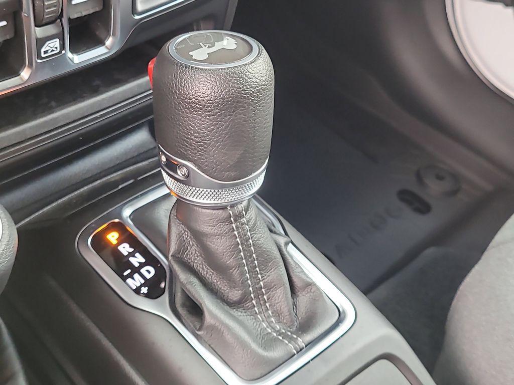 new 2026 Jeep Wrangler car, priced at $43,184