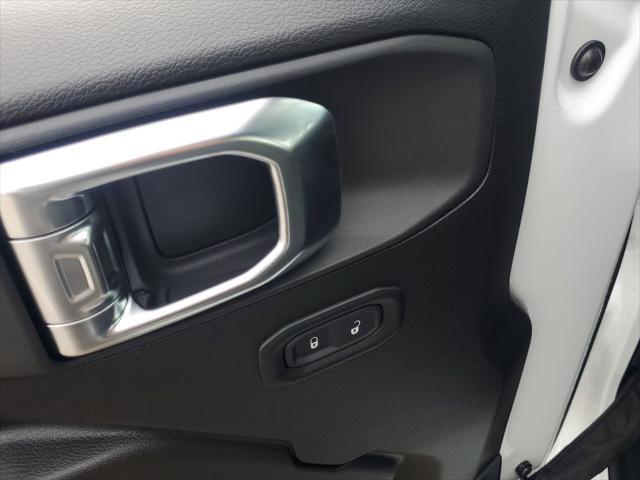 new 2025 Jeep Gladiator car, priced at $37,554