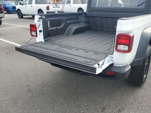 new 2025 Jeep Gladiator car, priced at $37,554