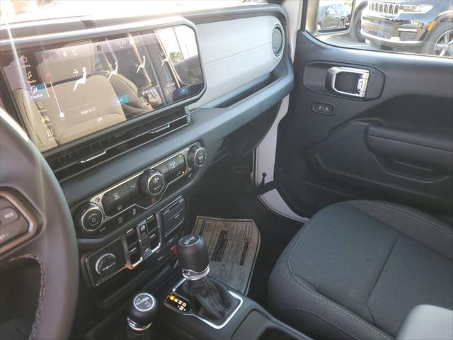 new 2025 Jeep Wrangler car, priced at $44,367
