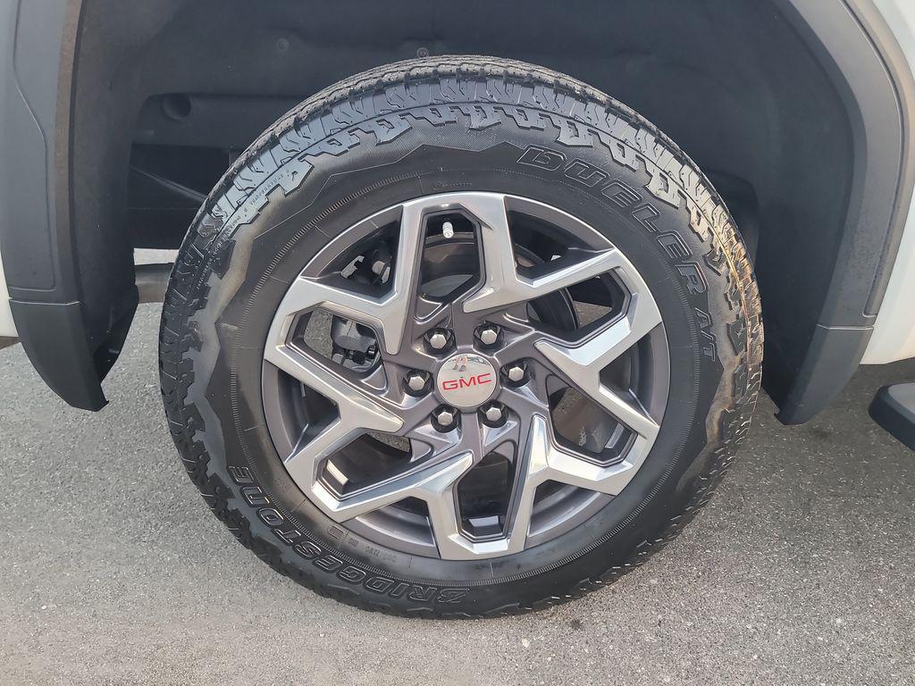 used 2023 GMC Sierra 1500 car, priced at $44,890