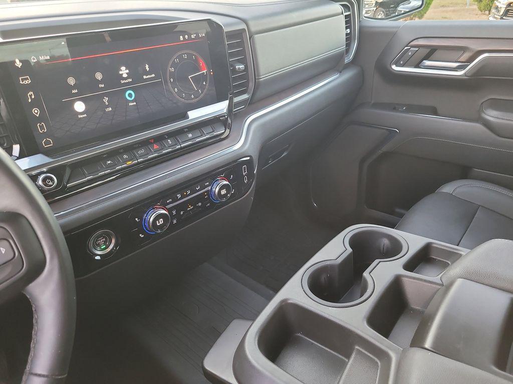 used 2023 GMC Sierra 1500 car, priced at $44,890