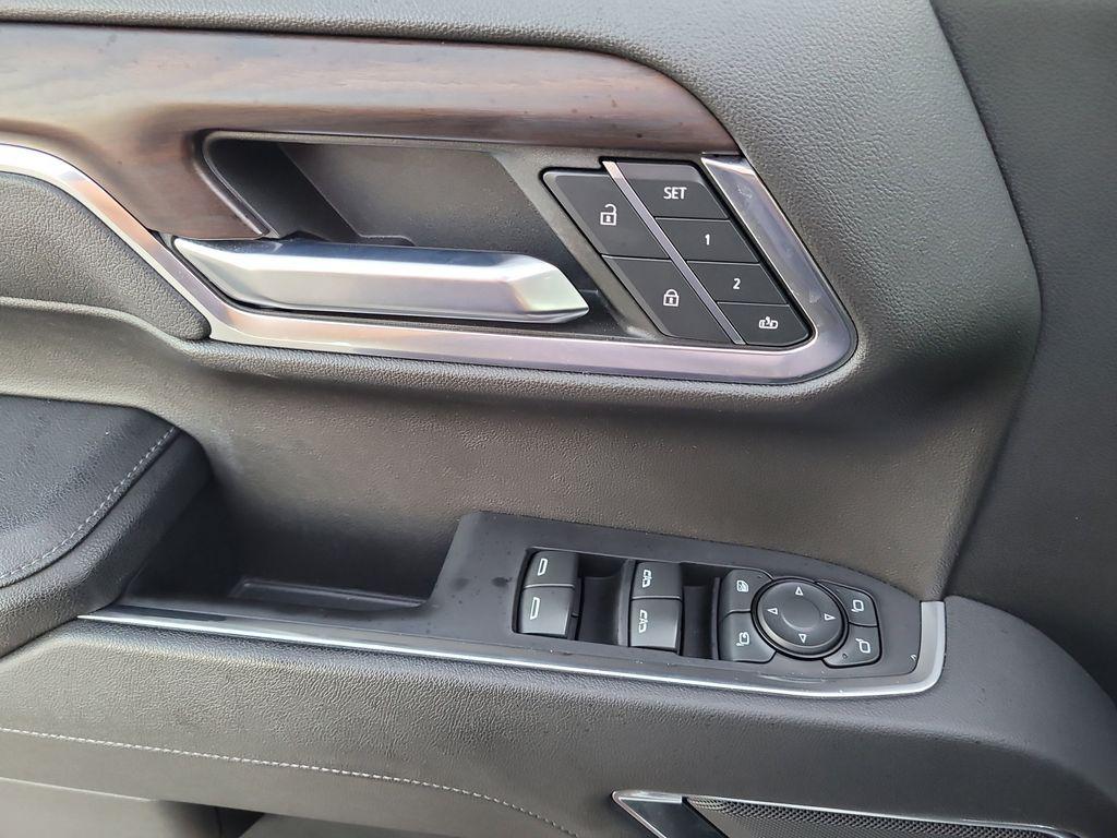 used 2023 GMC Sierra 1500 car, priced at $44,890